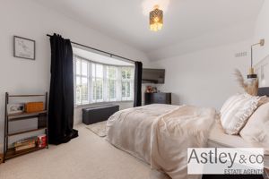 bed1- click for photo gallery